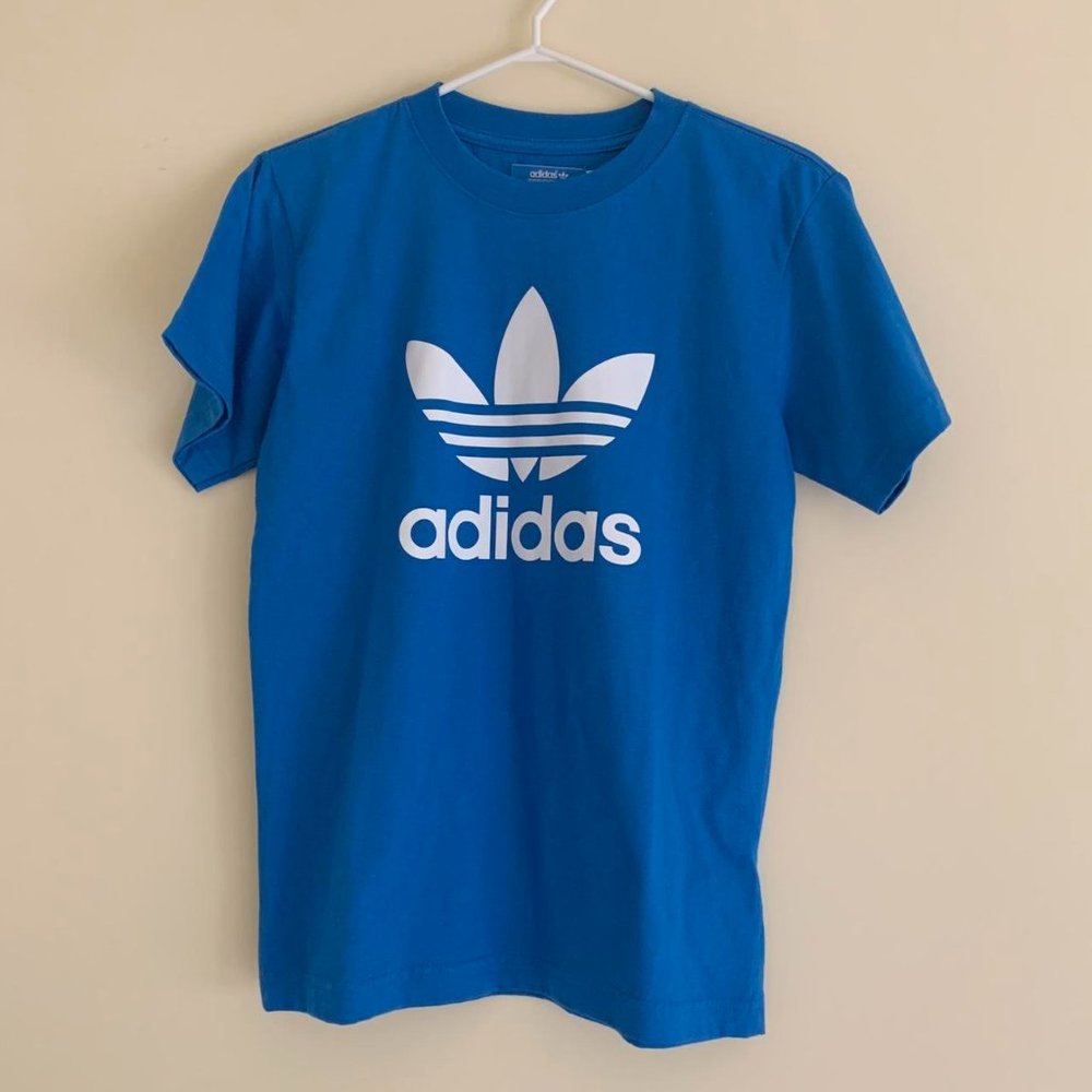 💙Unisex Adidas T-Shirt💙